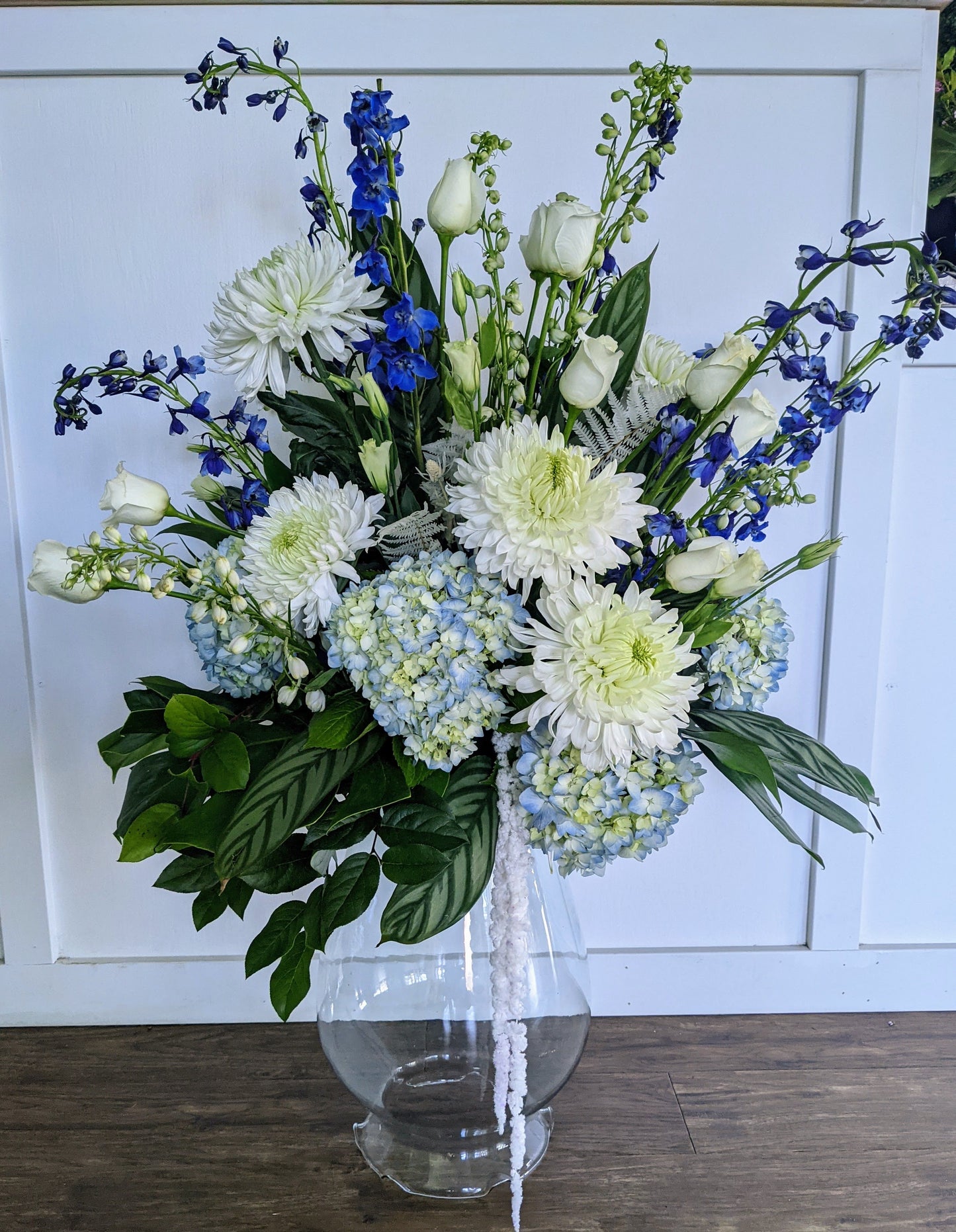 Cut Flowers Vases and Baskets- Sympathy